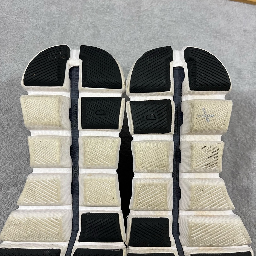 ON Cloud X3 AD Black/White Running Shoes US Women's 7 EU 38 - Picture 10 of 10